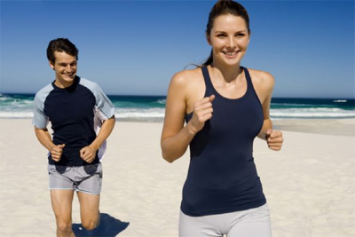 Dieta balanceada y ejercicio físico para bajar de peso