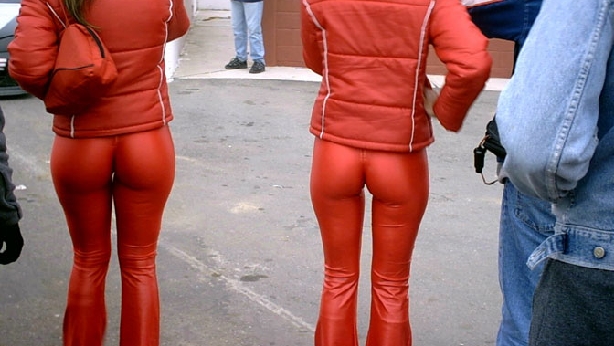 Cuidado con la ropa apretada