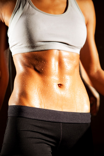El ejercicio físico ayuda a mantener un abdomen plano